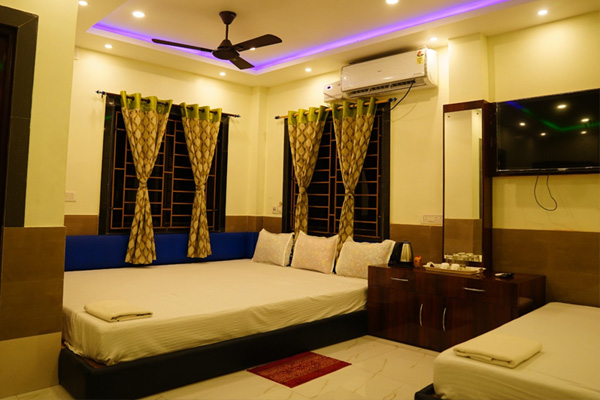 Dormitory rooms in Diamond Harbour